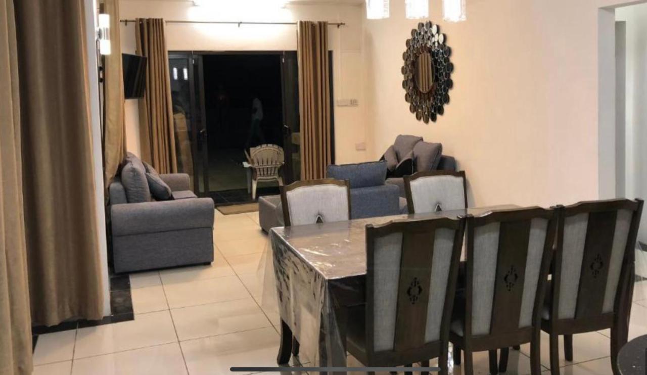 The Palm Residence غراند بايَ المظهر الخارجي الصورة